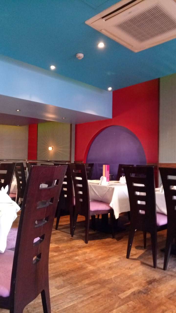 Bollywood Restaurant | 19 Godstone Rd, Caterham CR3 6RE, UK | Phone: 01883 349877