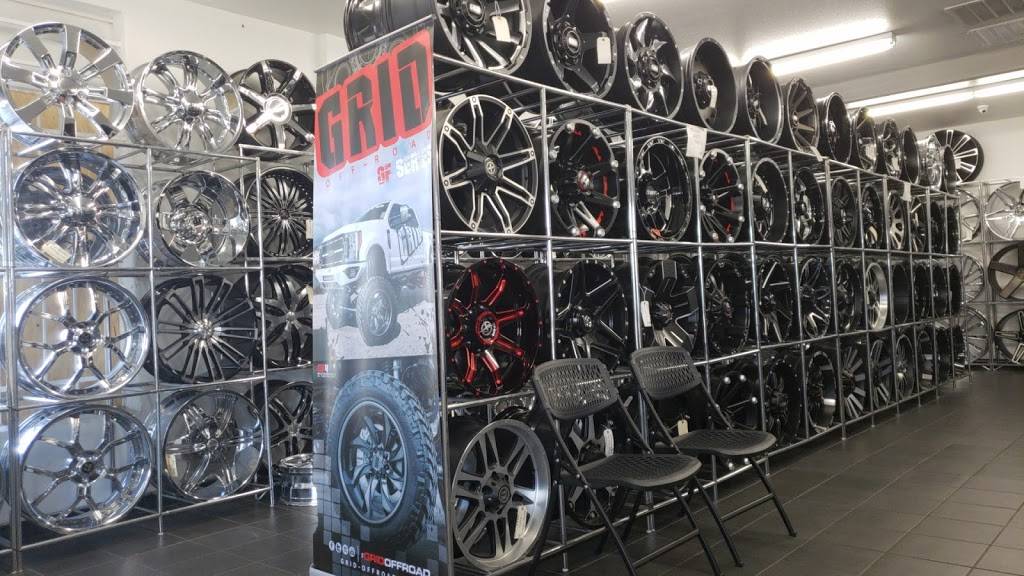 Tire Universe | 701 E Berry St, Fort Worth, TX 76110, USA | Phone: (817) 921-9238