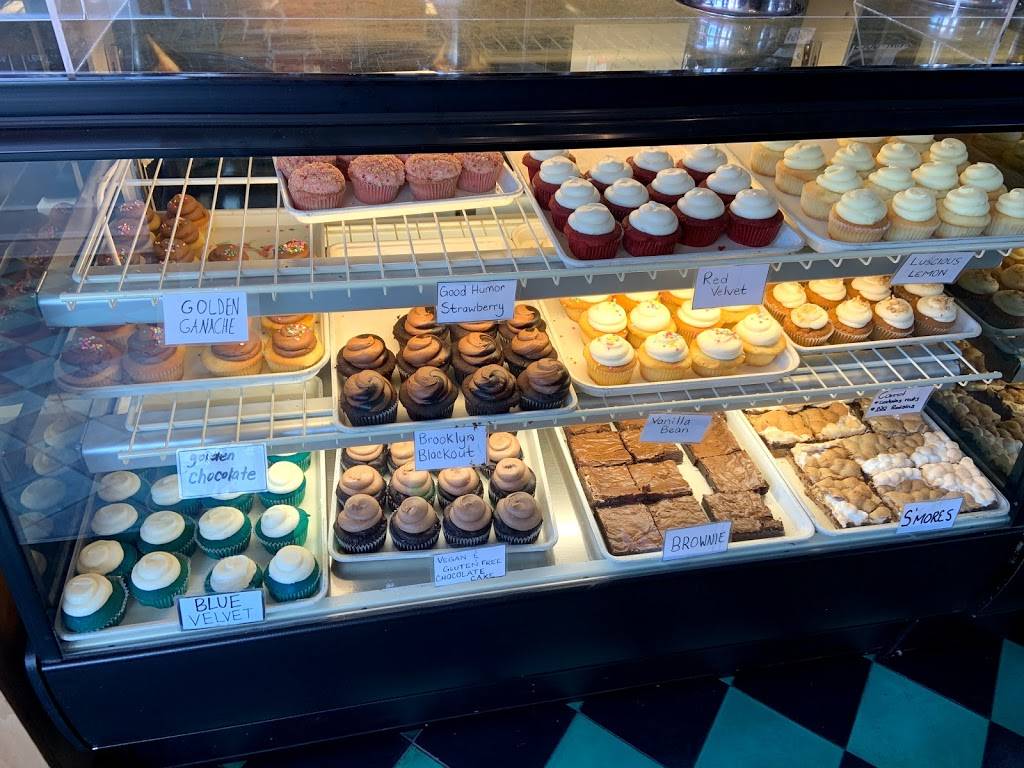 Little Cupcake Bakeshop | 598 Vanderbilt Ave, Brooklyn, NY 11238, USA | Phone: (718) 783-0770