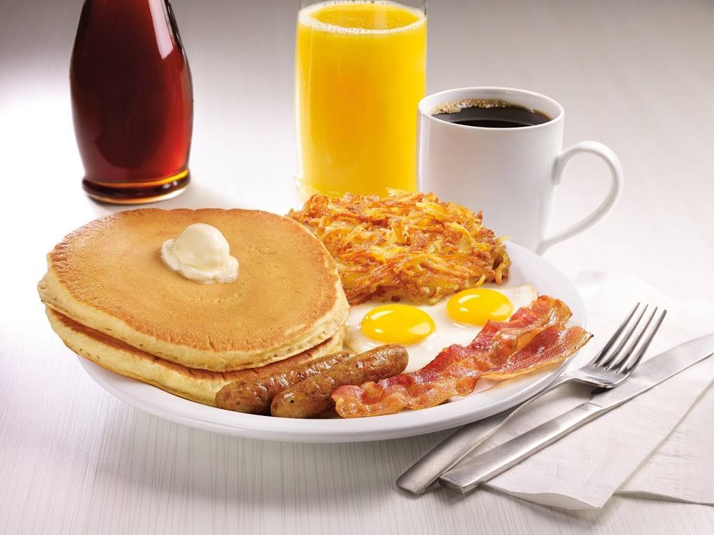 Dennys | 814 Ahwanee Ave, Sunnyvale, CA 94085, USA | Phone: (408) 747-1449