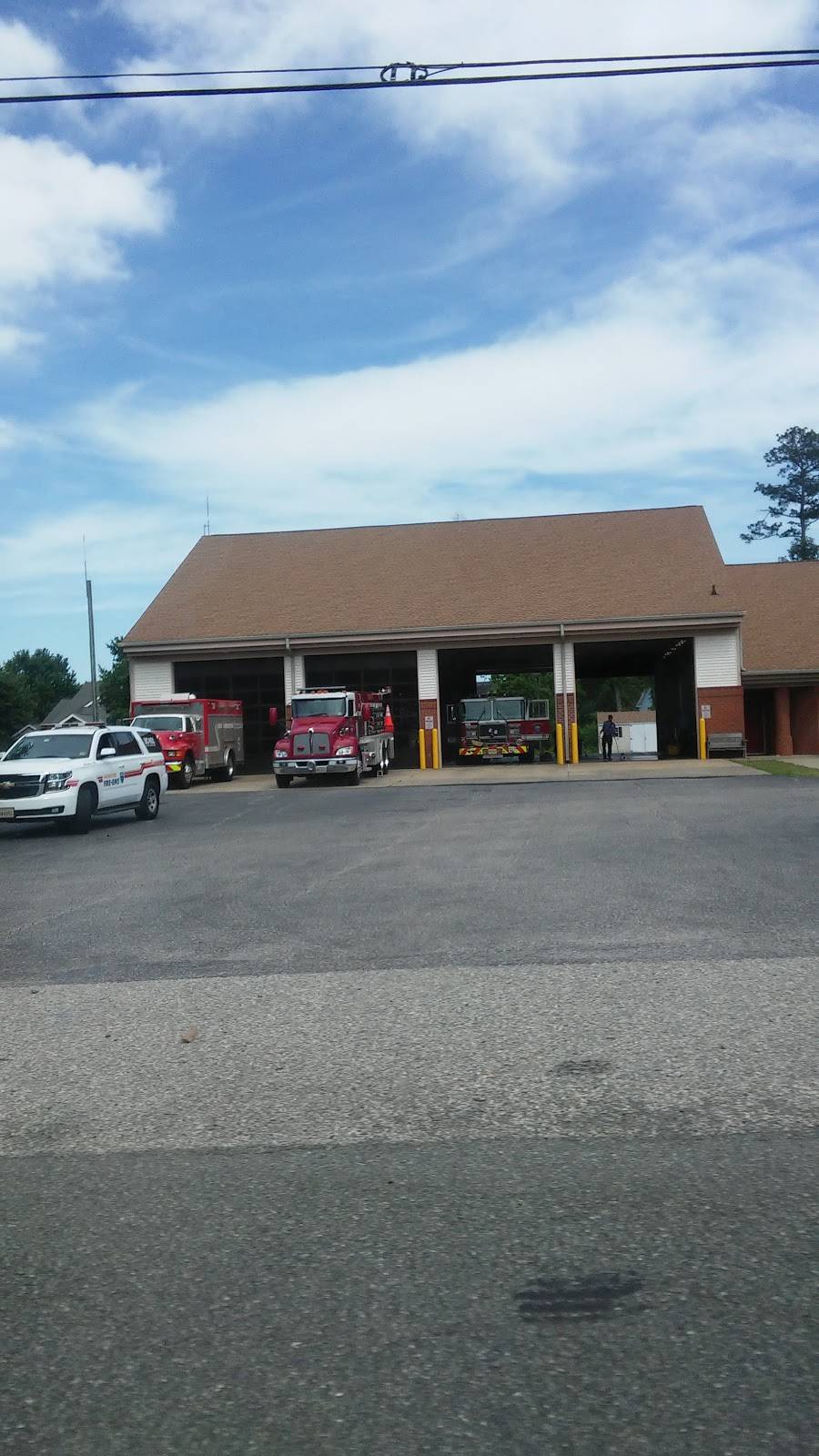 Henry Volunteer Fire Department | 9634 Chamberlayne Rd, Mechanicsville, VA 23116, USA | Phone: (804) 365-4906