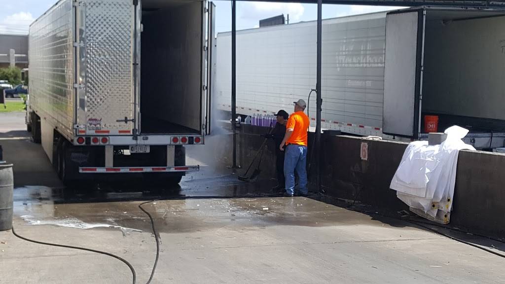 Xpress Truck Wash | 12816 Mines Rd, Laredo, TX 78045 | Phone: (956) 712-1125