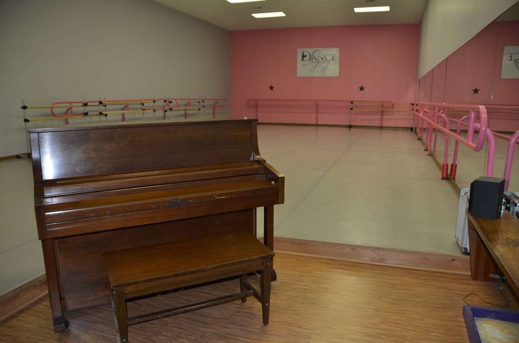 Dance Legacy Dance Studio | 8091 Crawfordsville Rd, Indianapolis, IN 46214 | Phone: (317) 297-9727