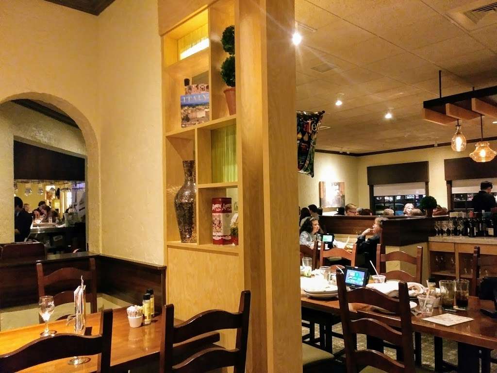 Olive Garden Italian Restaurant | 6874 Katella Ave, Cypress, CA 90630, USA | Phone: (714) 894-1330