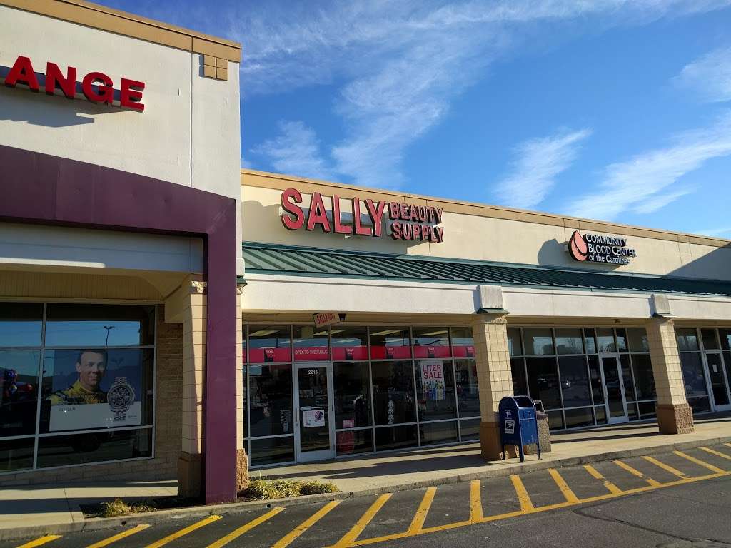 Sally Beauty | 2215 US Hwy 70 SE, Hickory, NC 28602, USA | Phone: (828) 328-1815