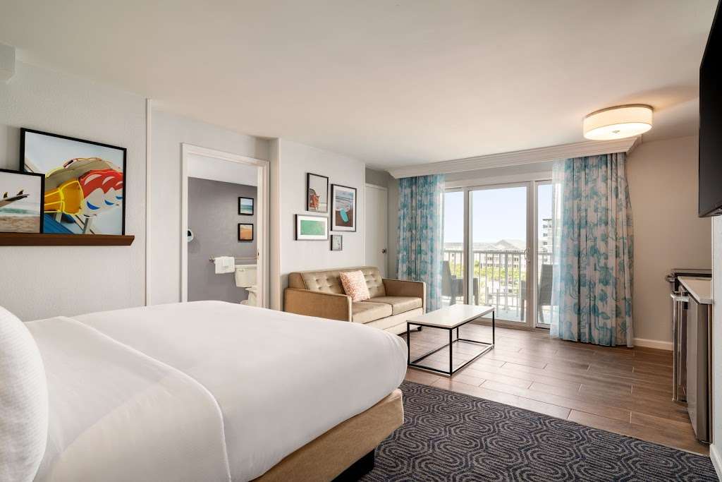 DoubleTree by Hilton Ocean City Oceanfront | 3301 Atlantic Ave, Ocean City, MD 21842, USA | Phone: (410) 289-1234
