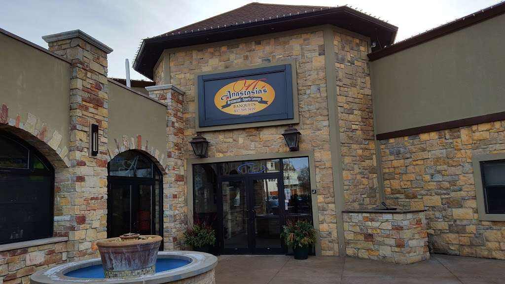 Anastasias Restaurant-Sports Lounge & Banquet | 950 Hillside Ave, Antioch, IL 60002, USA | Phone: (847) 395-3939