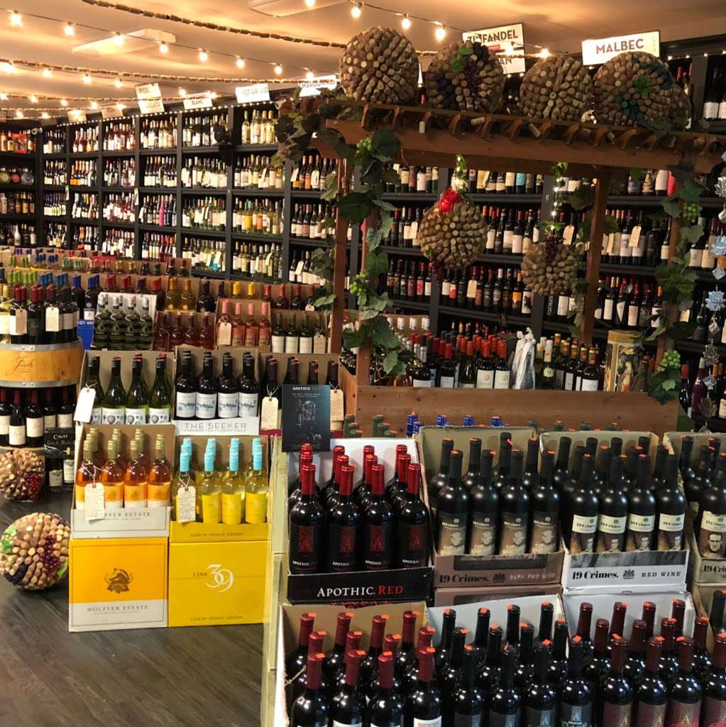 Neighborhood Wine & Spirits | 407 S Plank Rd, Newburgh, NY 12550, USA | Phone: (845) 563-0462