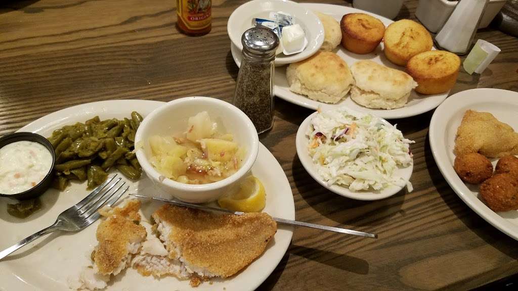 Cracker Barrel Old Country Store | 6751 E 163rd St, Belton, MO 64012, USA | Phone: (816) 318-9665