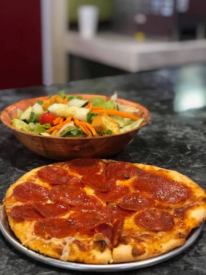 Huey Ps Pizzeria and Daiquiris | 7801 E St Bernard Hwy ste a, Violet, LA 70092, USA | Phone: (504) 302-2444