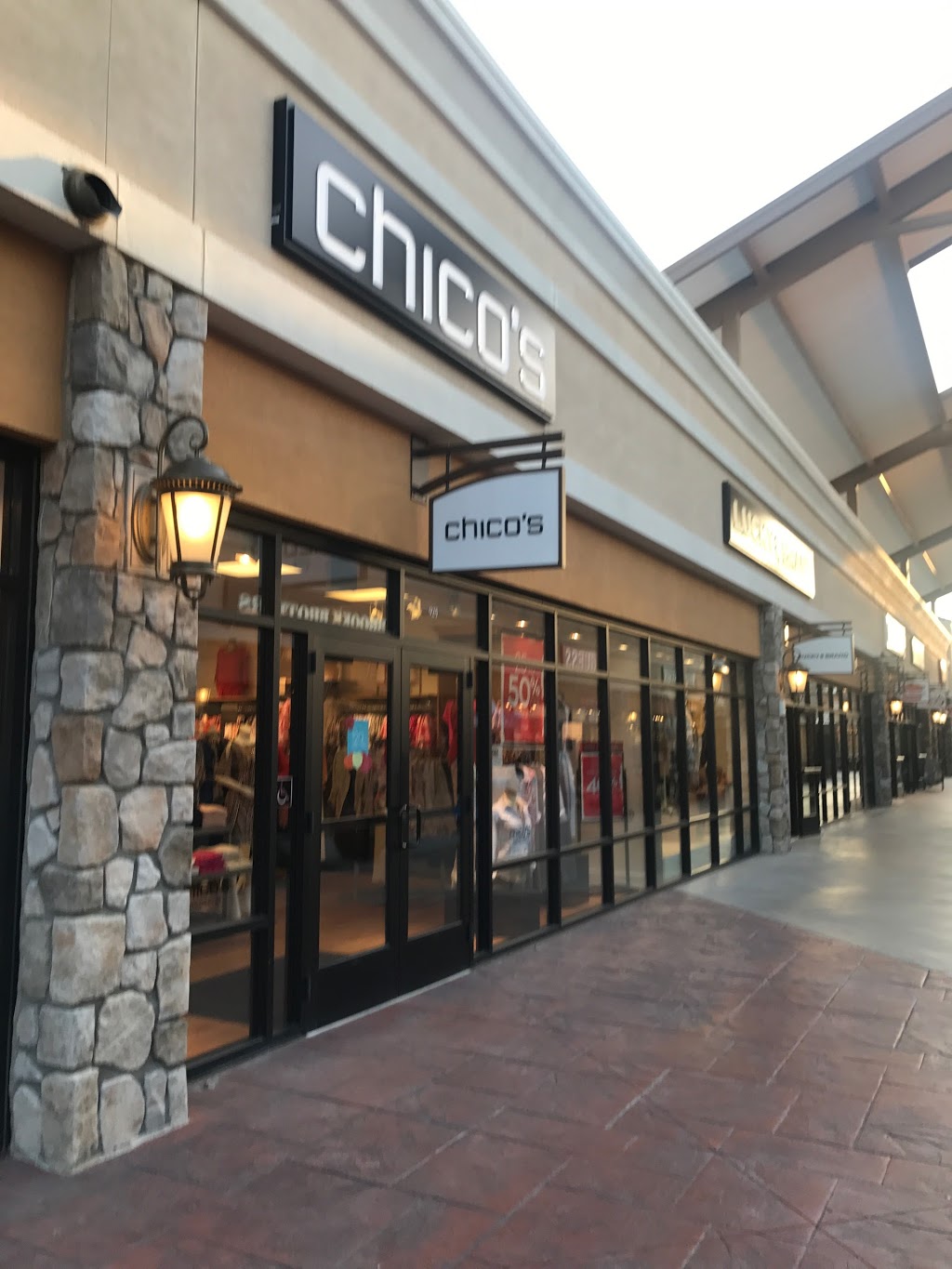 Chicos | 5701 Outlets at Tejon Pkwy, Arvin, CA 93203, USA | Phone: (661) 282-2848