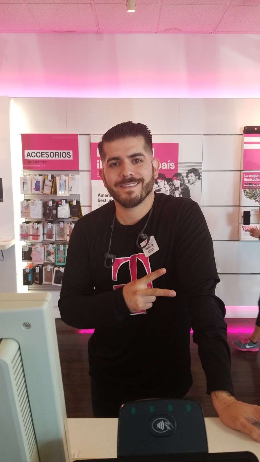 T-Mobile | 16184 E Foothill Blvd Ste A, Fontana, CA 92336, USA | Phone: (909) 823-2857