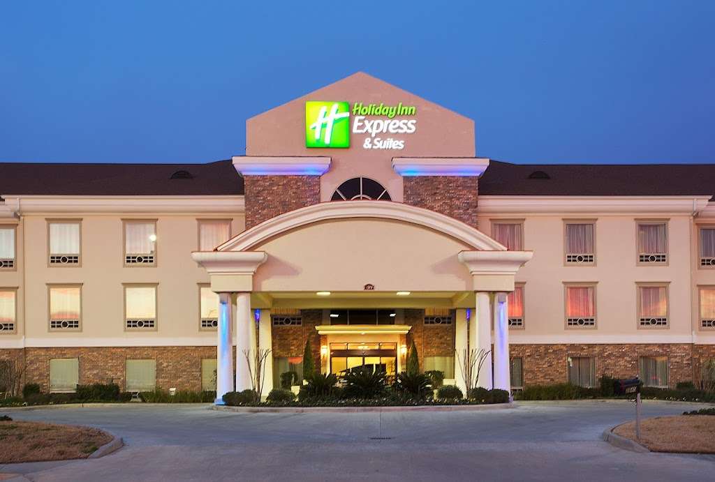 Holiday Inn Express & Suites Conroe I-45 North | 2240 Stoneside Rd, Conroe, TX 77303, USA | Phone: (936) 788-5200