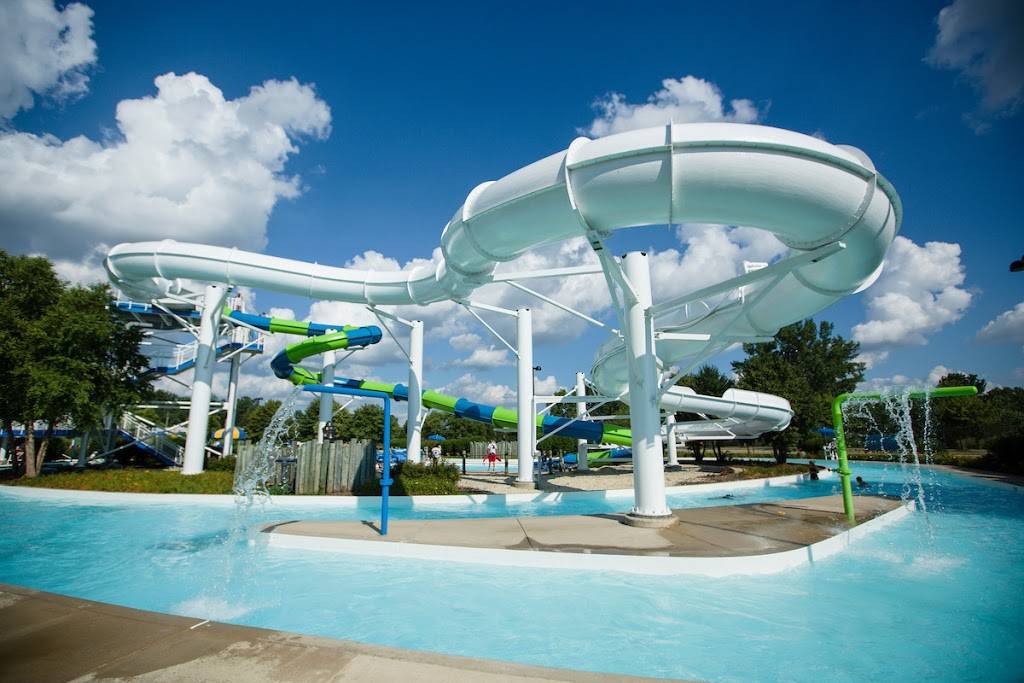 Centennial Park Aquatic Center (Orland Park Pool) | 15600 West Ave, Orland Park, IL 60462, USA | Phone: (708) 349-4386