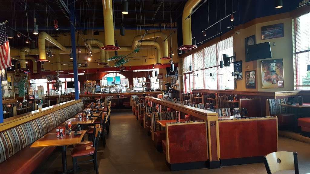 Red Robin Gourmet Burgers and Brews | 7620 Katy Fwy #465, Houston, TX 77024 | Phone: (713) 476-9096