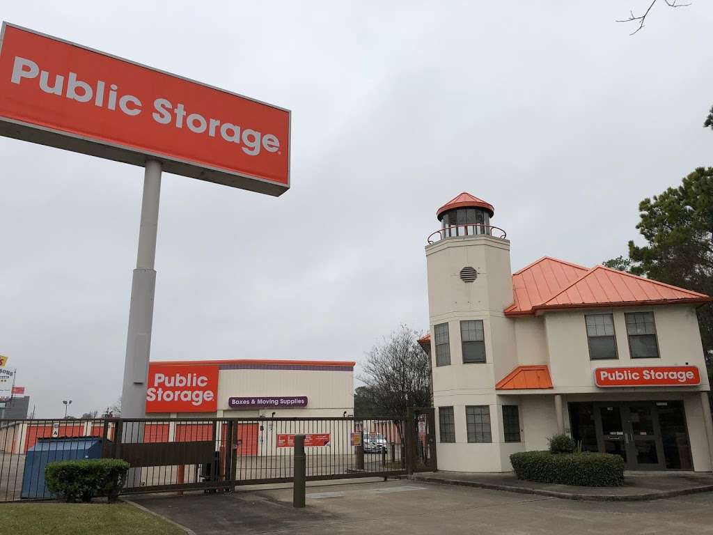 Public Storage | 2100 N Loop W, Houston, TX 77018, USA | Phone: (832) 460-3817