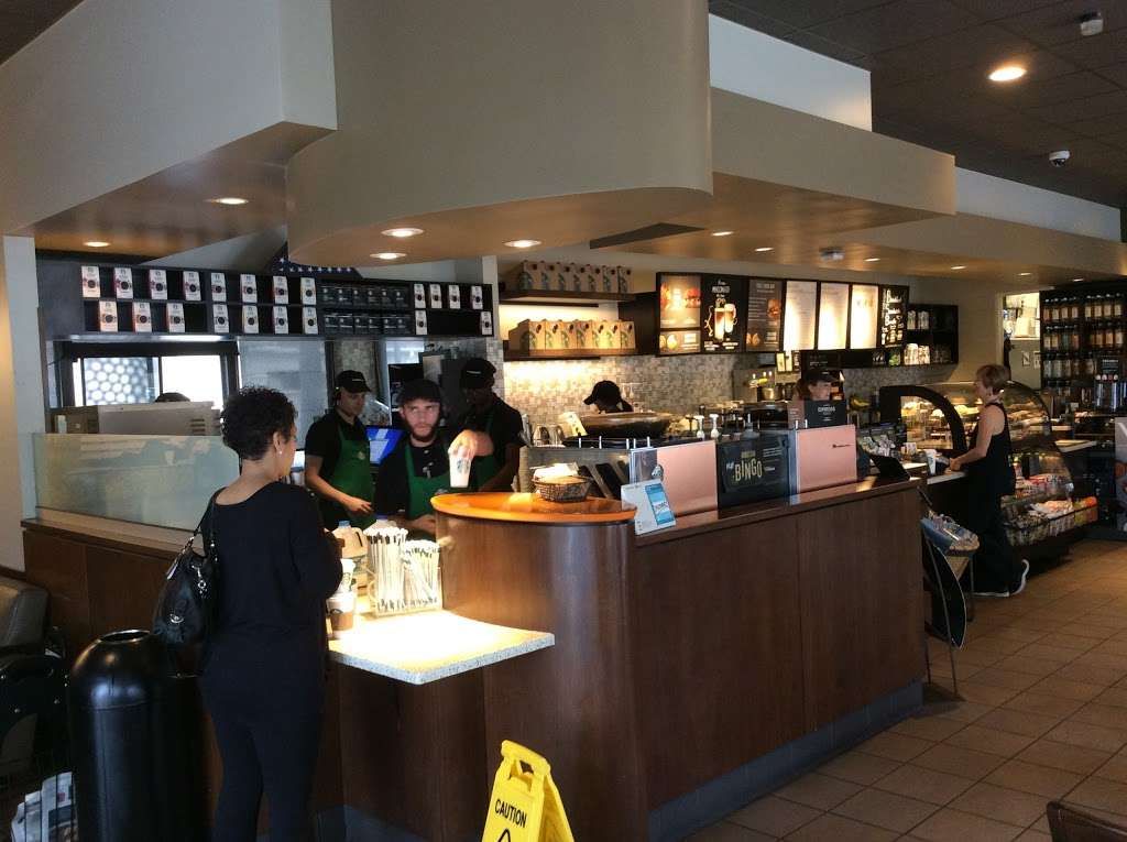 Starbucks | 1195 Spring Centre S Blvd, Altamonte Springs, FL 32714 | Phone: (407) 682-1136