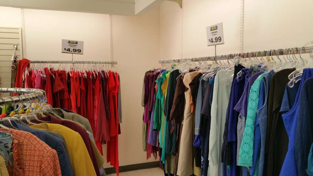 Goodwill - University | 1725 Harris Houston Rd, Charlotte, NC 28262, USA | Phone: (704) 595-9611