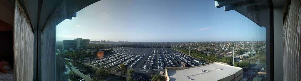 Disneyland Hotel Valet Parking | Anaheim, CA 92802, USA