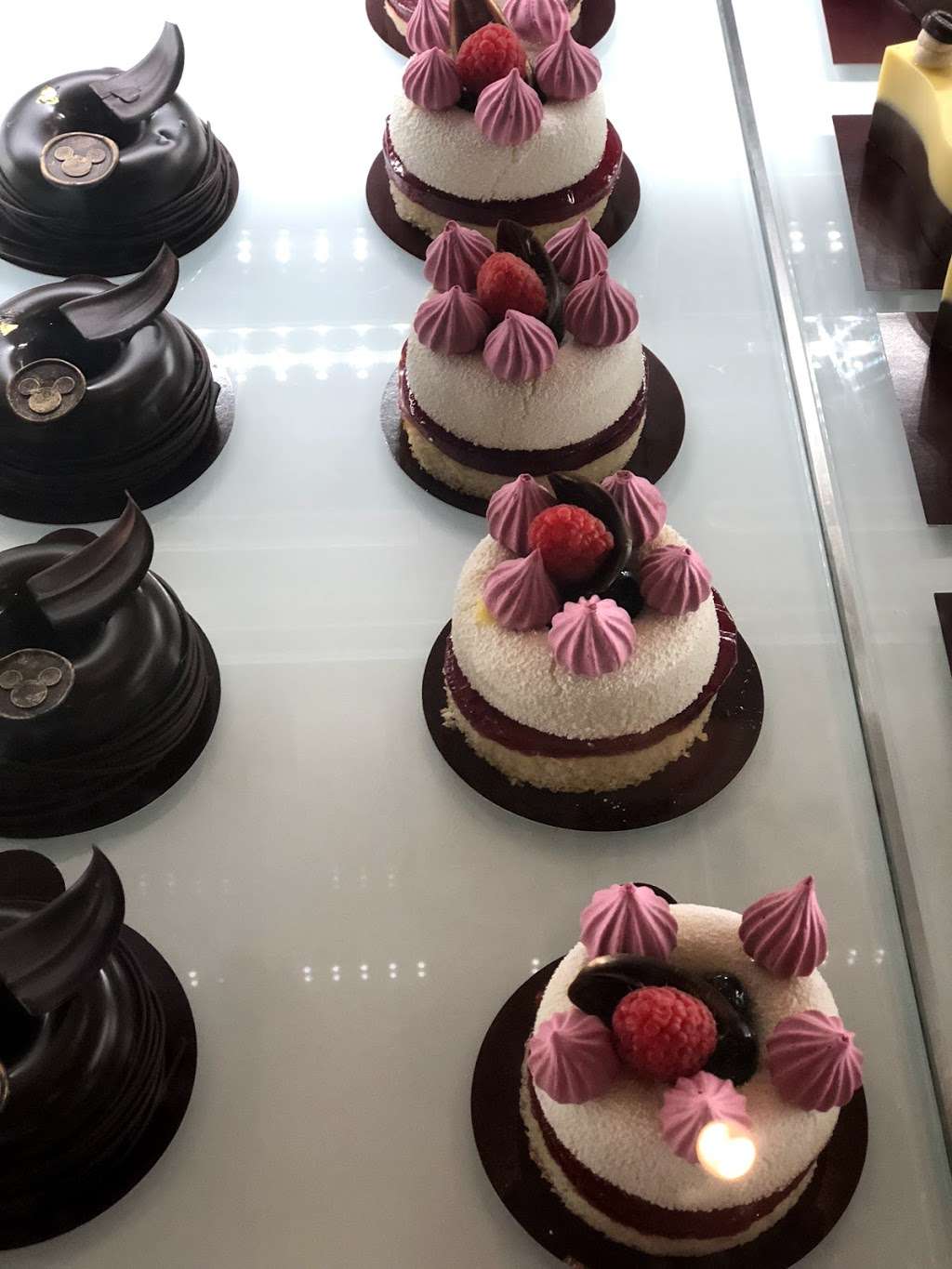 Amorettes Patisserie | 1536 East Buena Vista Drive #1A, Orlando, FL 32830, USA | Phone: (407) 934-3500