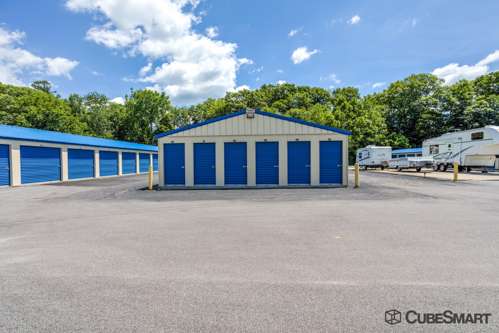 CubeSmart Self Storage | 1700 Diamond Hill Road, Woonsocket, RI 02895, USA | Phone: (401) 767-1700