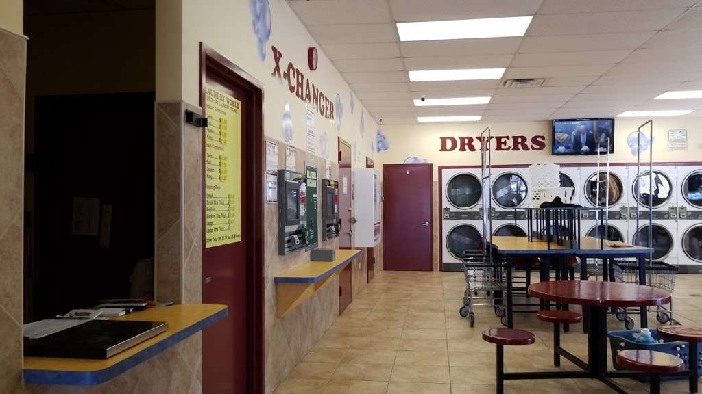 Laundry World & Tanning | 1399 W Schaumburg Rd, Schaumburg, IL 60194, USA | Phone: (224) 353-1651