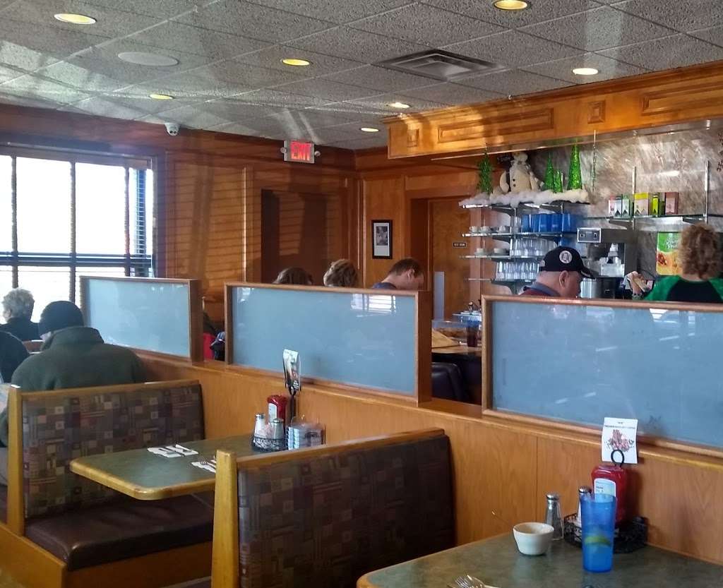 Readington Diner | 452 US-22, Whitehouse Station, NJ 08889, USA | Phone: (908) 534-6777