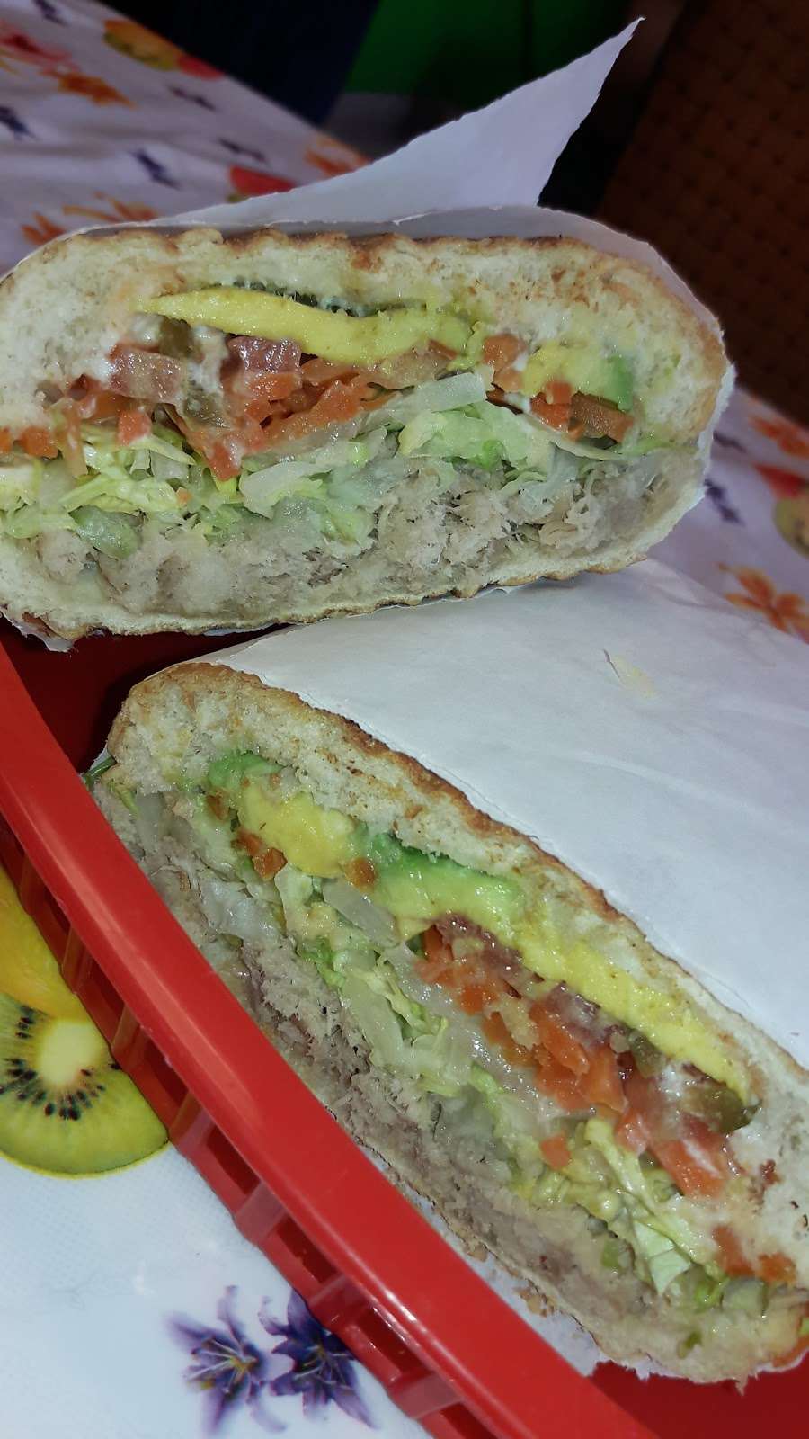 Tortas y Jugos Jiquilpan | 22221 Norwalk Blvd, Hawaiian Gardens, CA 90716, USA | Phone: (562) 316-5213