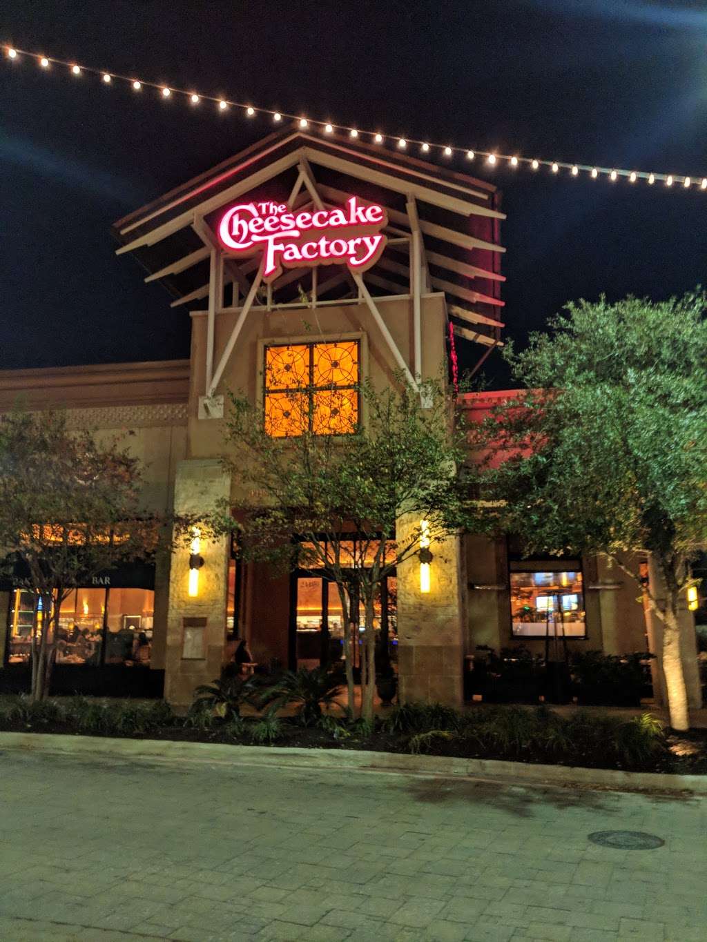 The Cheesecake Factory | La Cantera Mall, 15900 La Cantera Pkwy, San Antonio, TX 78256, USA | Phone: (210) 558-1900