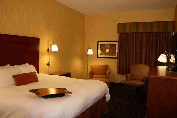 Hampton Inn Indianapolis-SW/Plainfield | 2244 East Perry Rd, Plainfield, IN 46168, USA | Phone: (317) 839-9993