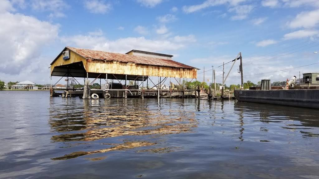 Swamp Tour New Orleans . Pirate Venture. | 4477 Jackie Ln, Jean Lafitte, LA 70067, USA | Phone: (504) 233-5000