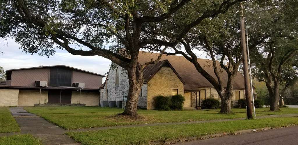 St Johns United Methodist Church | 501 S Alexander Dr, Baytown, TX 77520, USA | Phone: (281) 422-3684