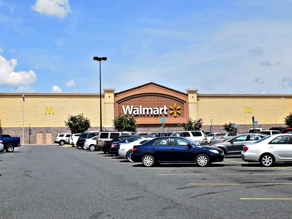 Walmart Supercenter | 1800 Carl D. Silver Parkway, Fredericksburg, VA 22401, USA | Phone: (540) 786-2090