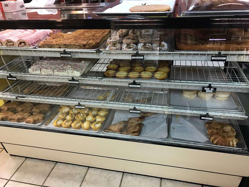 El Pan Dulce Bakery | 1657 McKee Rd # 10, San Jose, CA 95116 | Phone: (408) 272-3666