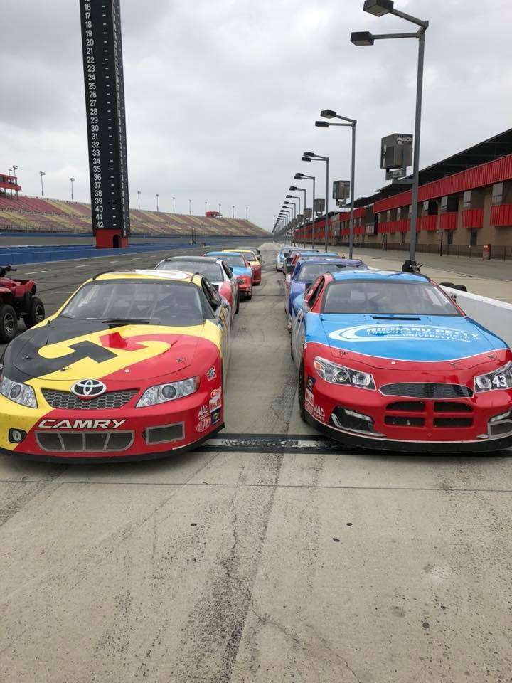 NASCAR Racing Experience and Richard Petty Driving Experience | 9300 Cherry Ave, Fontana, CA 92335 | Phone: (800) 237-3889