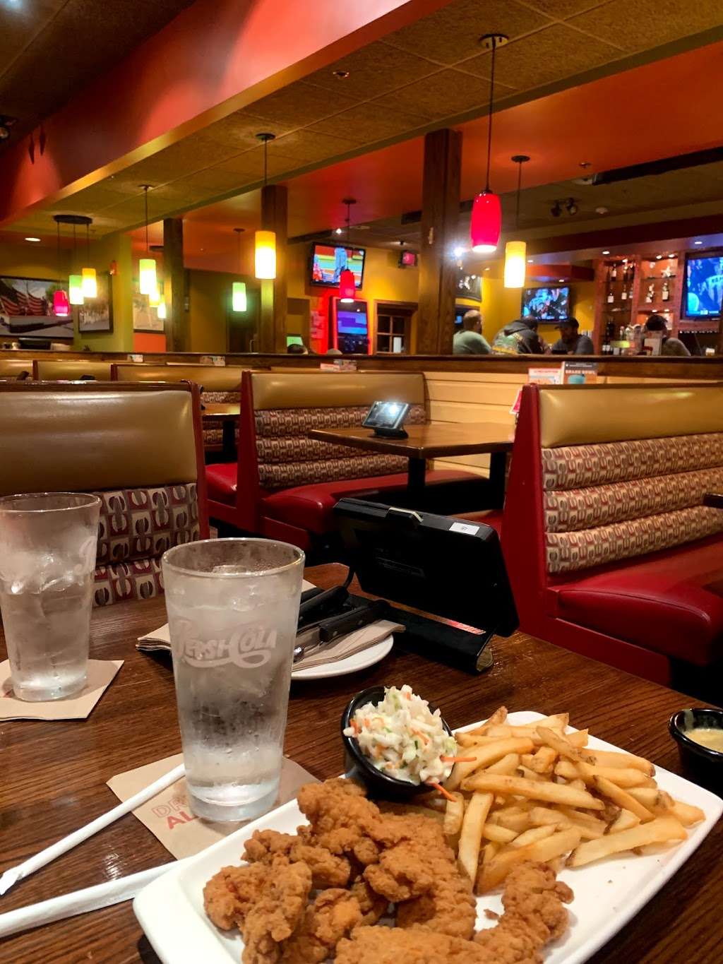 Applebees Grill + Bar | 150 Crock Wells Mill Drive, Winchester, VA 22603, USA | Phone: (540) 723-6357