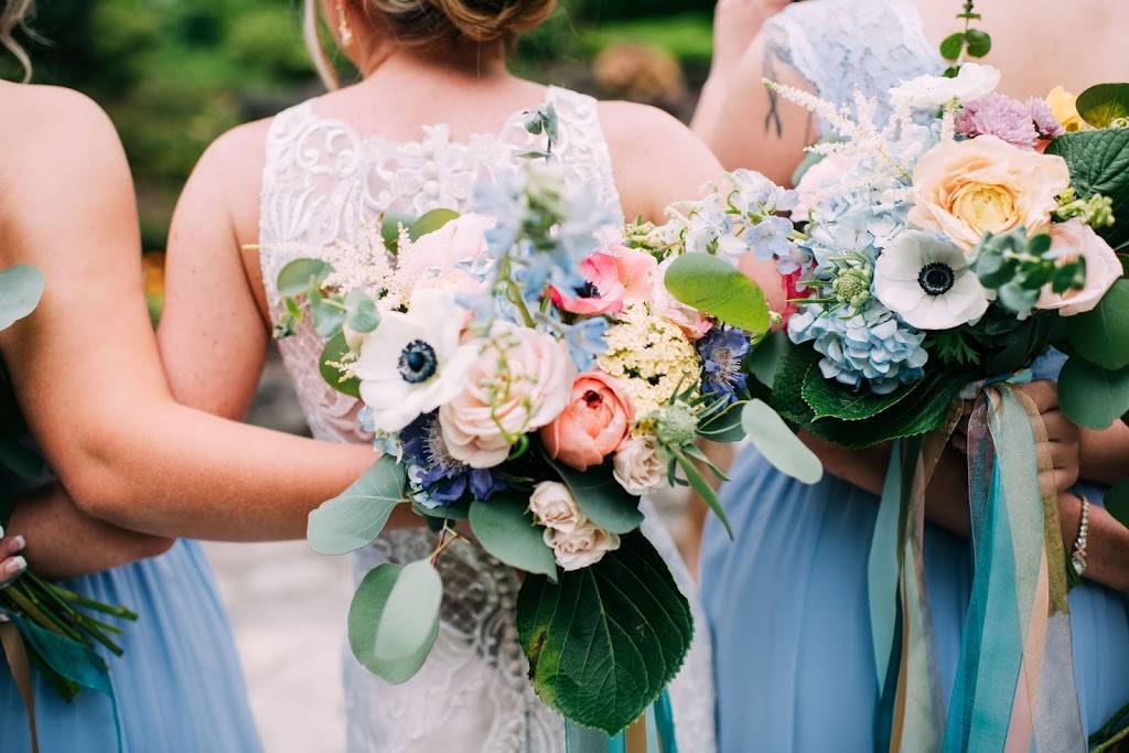 Brides Assistant | 1611 Meadowthorpe Ave, Lexington, KY 40511, USA | Phone: (859) 227-4942