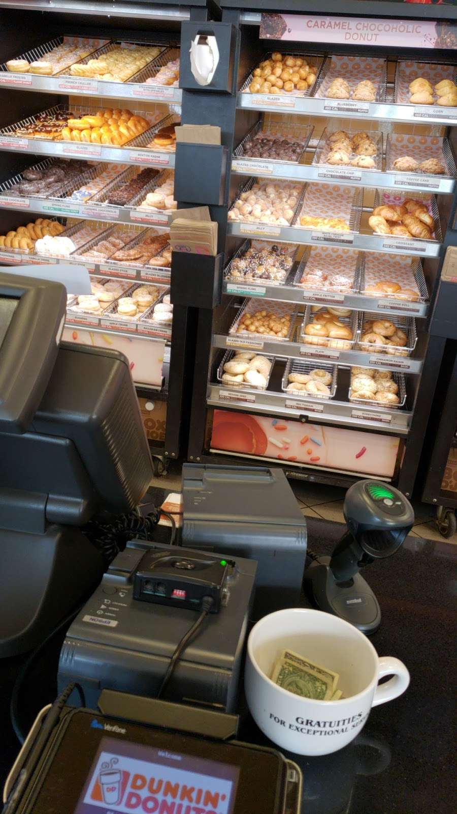 Dunkin Donuts | 25420 Hillside Avenue, Queens, NY 11004 | Phone: (718) 470-9245