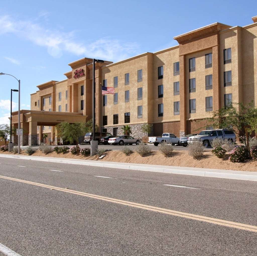 Hampton Inn & Suites Barstow | 2710 Lenwood Rd, Barstow, CA 92311, USA | Phone: (760) 253-2600