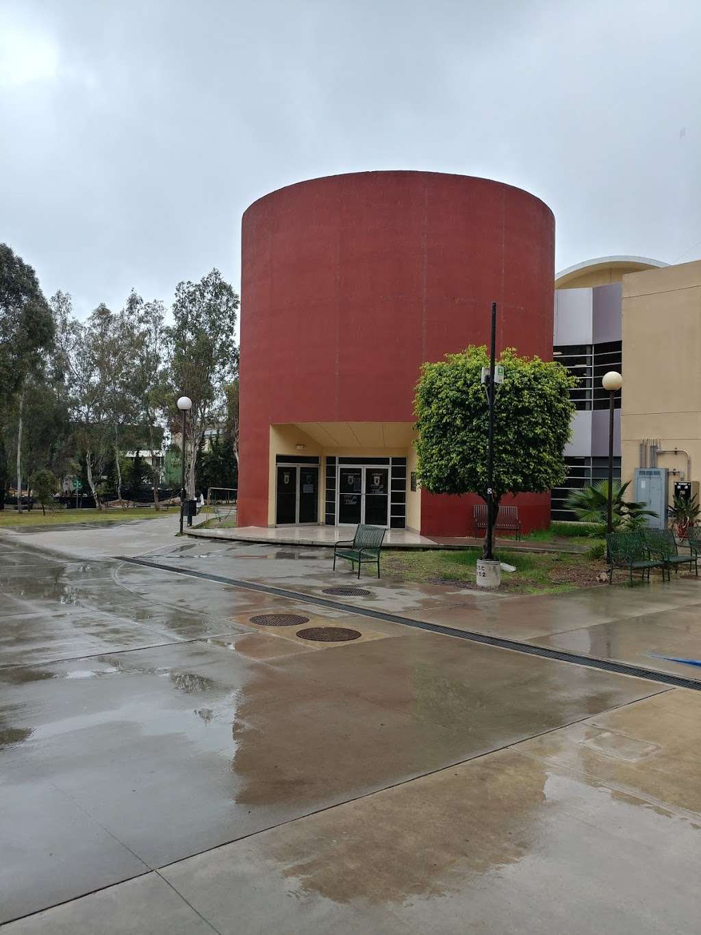 Centro de Computo FCA | UABC, Tijuana, B.C., Mexico | Phone: 664 979 7500