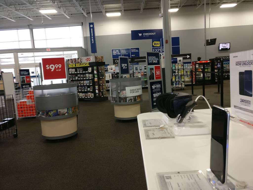Best Buy | 1620 W Osceola Pkwy, Kissimmee, FL 34741, USA | Phone: (407) 847-8617