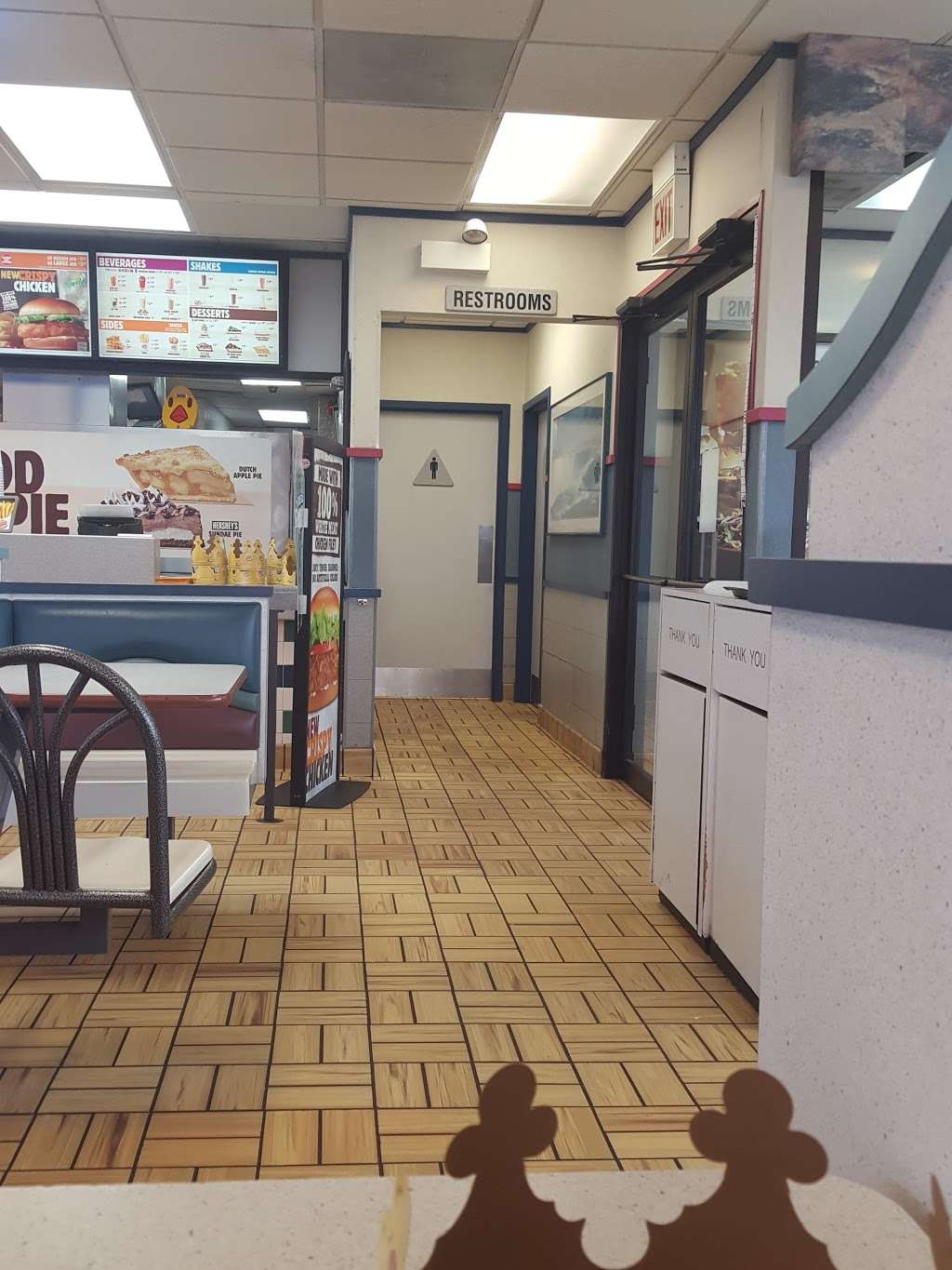 Burger King | 3125 N Lewis Ave, Waukegan, IL 60087, USA | Phone: (847) 662-3575
