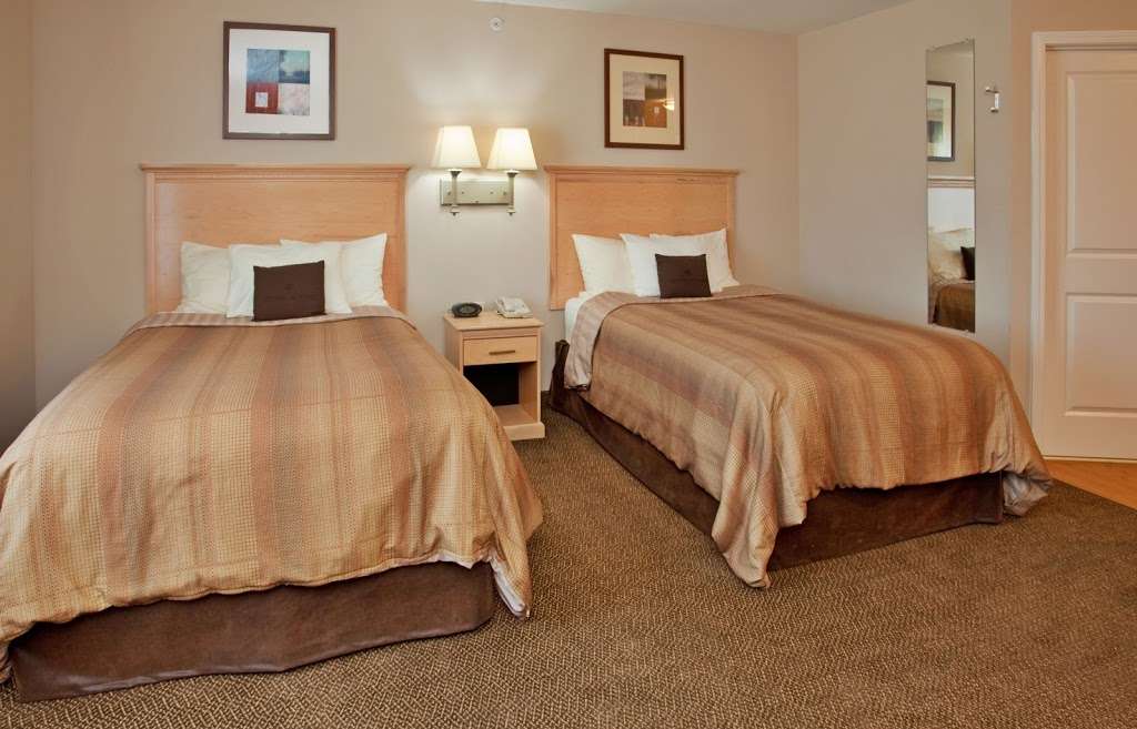 Candlewood Suites Olathe - Kansas City Area | 15490 S Rogers Rd, Olathe, KS 66062 | Phone: (913) 768-8888