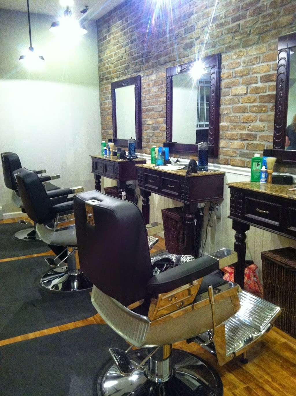 Hometowne Hair Shoppe | 101 S Morton Ave, Rutledge, PA 19070, USA | Phone: (610) 543-0800