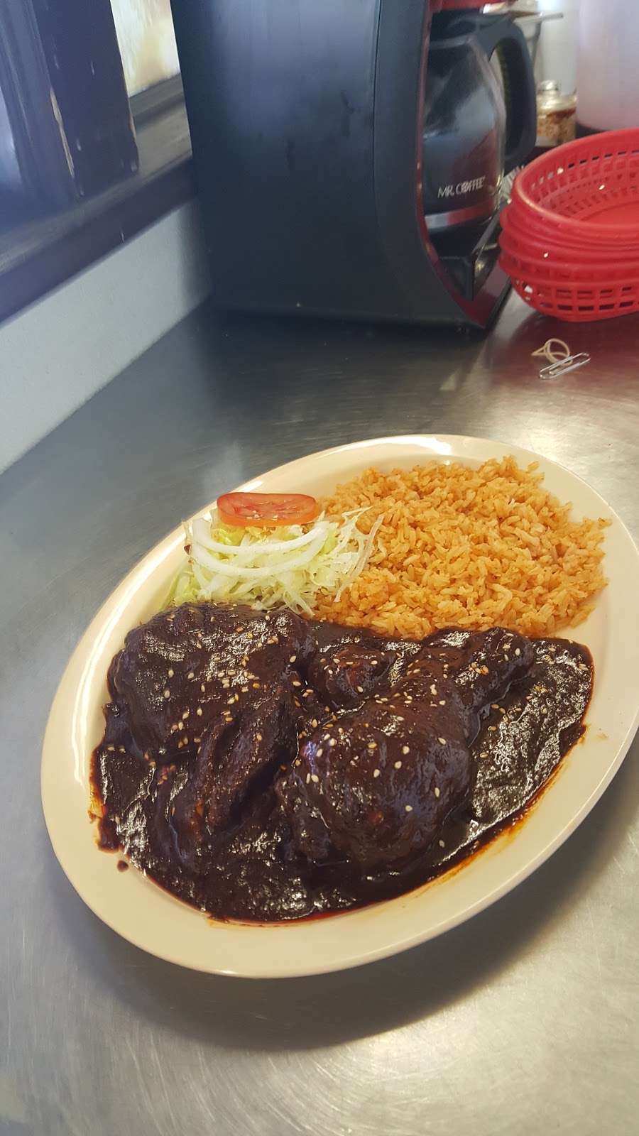 Mi Lindo Michoacan | 175 W Foothill Blvd, Rialto, CA 92376 | Phone: (909) 820-5998