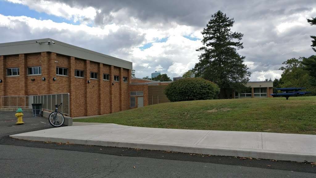 Ardsley High School | 300 Farm Rd, Ardsley, NY 10502, USA | Phone: (914) 295-5800