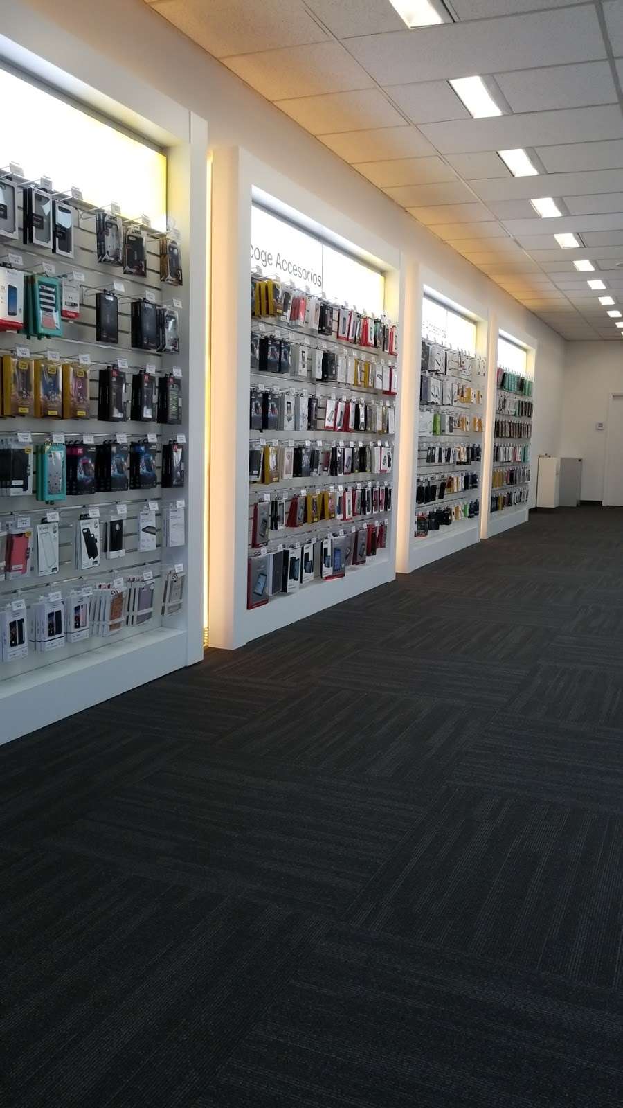Sprint Store | 3150 S Ashland Ave, Chicago, IL 60608, USA | Phone: (773) 801-7777 Sprint Store | 3150 S Ashland Ave, Chicago, IL 60608, USA | Phone: (773) 801-7777