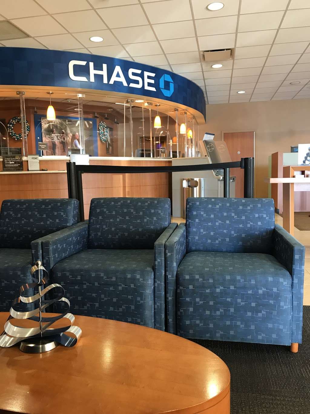 Chase Bank | 2531 E Ave S, Palmdale, CA 93550, USA | Phone: (661) 274-9640