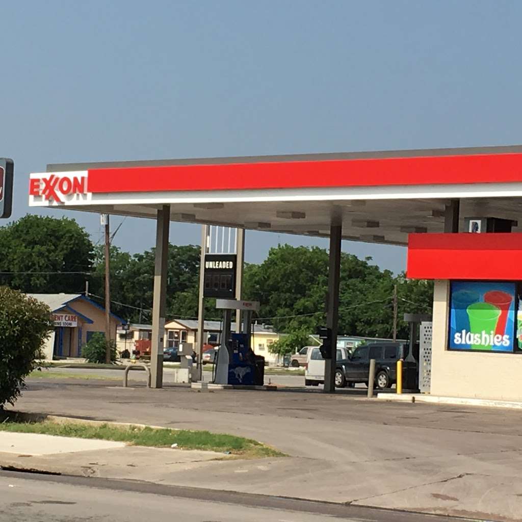 Exxon | 3703 SW Military Dr, San Antonio, TX 78211, USA | Phone: (210) 455-4072