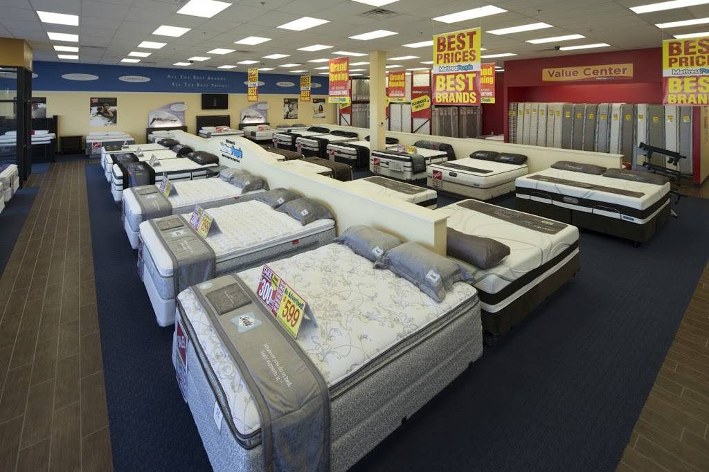 Mattress Firm Clearance Supercenter | 3825 Denmark Dr Suite 500, Council Bluffs, IA 51501, USA | Phone: (712) 256-5966